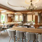 Erzherzog Johann Alpin Style Hotel - Adults Only Hotel