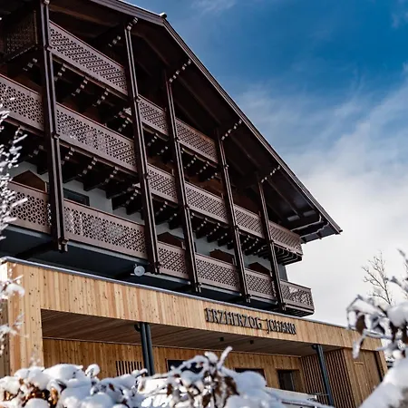 Erzherzog Johann Alpin Style - Adults Only Hotel Schladming