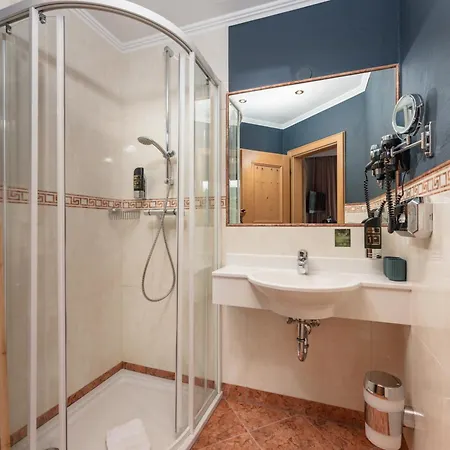Erzherzog Johann Alpin Style - Adults Only Hotel